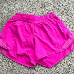 Lululemon Hotty Hots! Sonic Pink